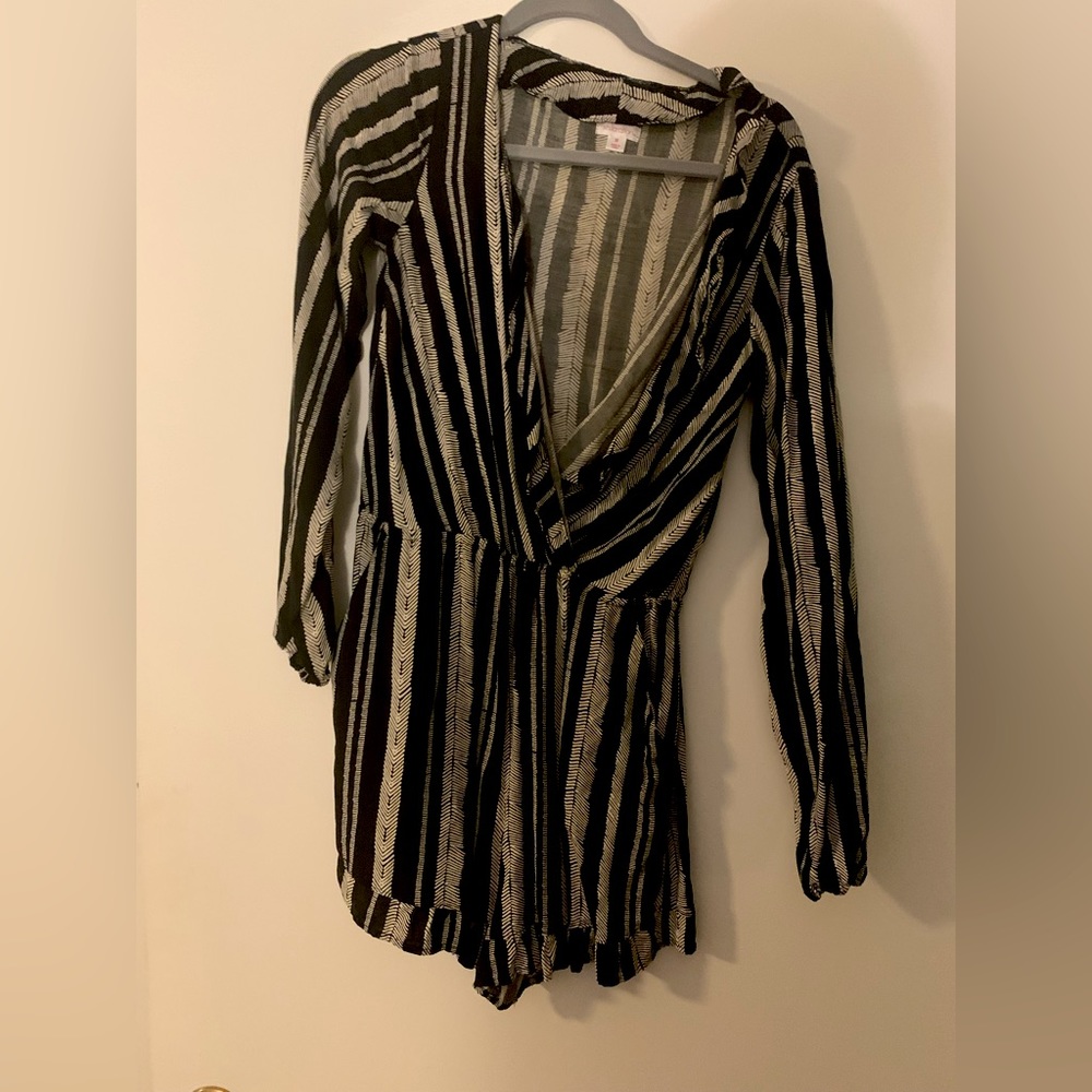 Black and white striped romper with long sleeves M